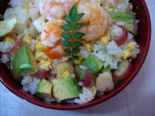  Pepper tree leaves as decoration to dishes