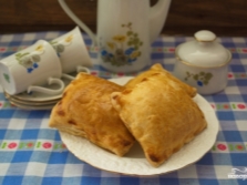  Stuffing from honey cake for baking