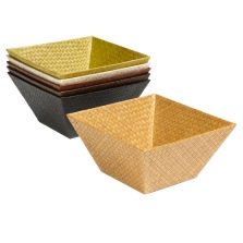  Wicker baskets from pandan leaves