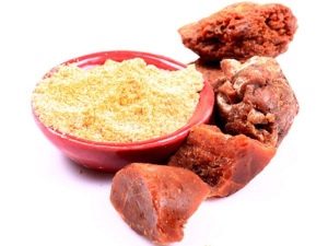  Asafoetida spice in the form of resin and powder