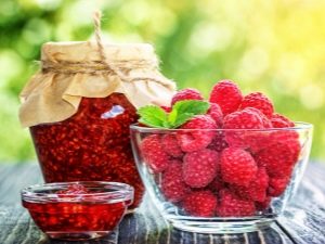  What is the calorie raspberry jam?