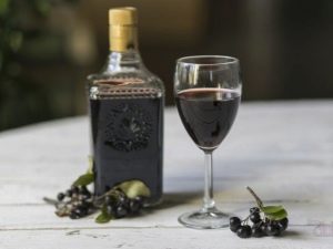  Black chokeberry wine