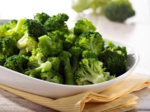  How to cook broccoli steamed?