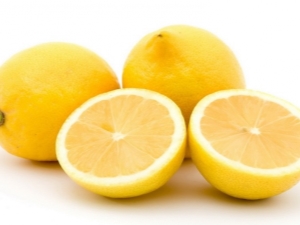  What vitamins are contained in lemon?