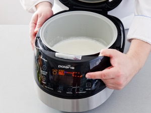  How to cook melted milk in a slow cooker?