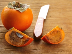  Cechy odmian persimmon