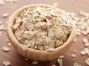  Oatmeal Hercules: calorie content and composition, benefit and harm