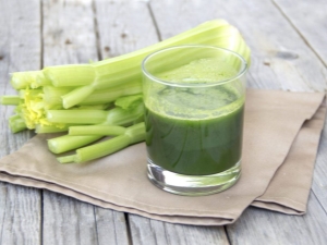  Recipes for a delicious dietary smoothie with celery