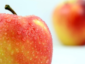  Apples Gala: description of the variety, variety, calorie, benefit and harm