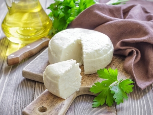  Adygea cheese: features, composition, benefits and harm