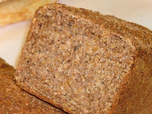 Bread from germinated wheat: the benefits and harm, cooking at home