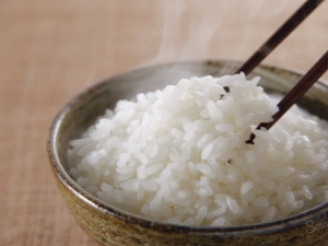  How to cook crumbly rice in a pan?