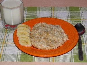  Oatmeal on water in a slow cooker: cooking features and recipes