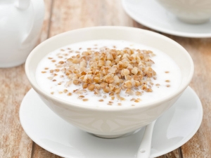  Cooking buckwheat porridge with milk in a slow cooker