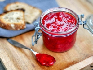  Recipes for making winter strawberry jelly