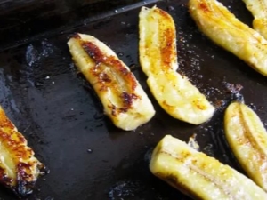 How to cook baked bananas?