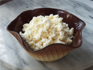  The benefits, harm and composition of cottage cheese