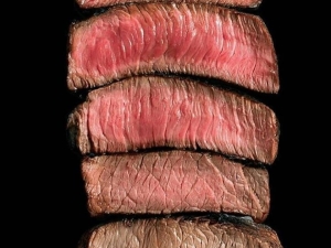  The degrees of roasting beef steak