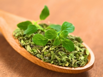  Dry oregano