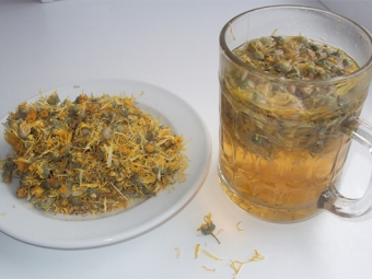  Use in medicine water infusion calendula