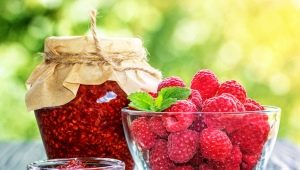  What is the calorie raspberry jam?