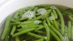  How much time to cook green beans?