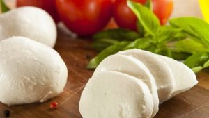  Mozzarella: calories and composition