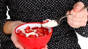  The benefits and harms of eating cottage cheese for breakfast