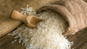  The benefits and harms of rice