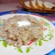  Cooking wheat porridge on the water in a slow cooker