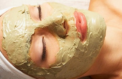  Face mask with a decoction of gravilat