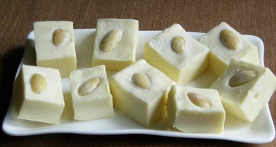  Desert Cashews Burfi