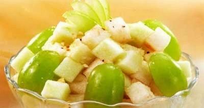  Celery with fruit like salad