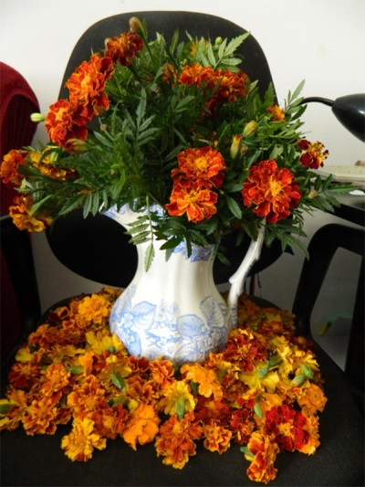  Bouquet with marigolds