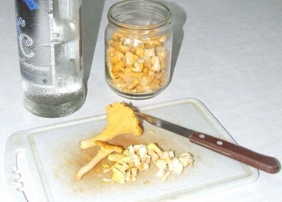  Chanterelle tincture on vodka