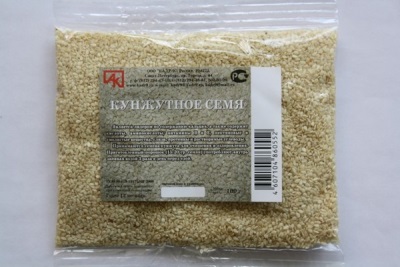  Sesame seeds in the package