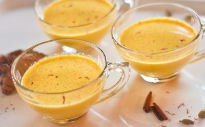  Milk with turmeric for weight loss