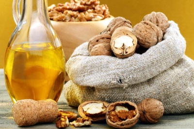  Walnut oil is used in the diet