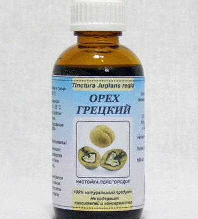  Walnut partition tincture for treatment of fibroids and mastopathy