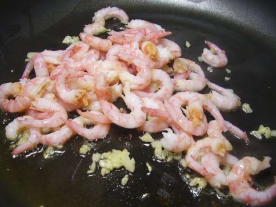  Garlic Shrimps for Shiitake Soup