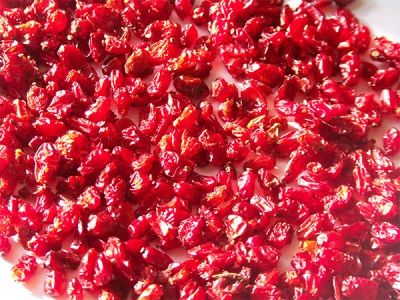  Dried berries of red Iranian barberry