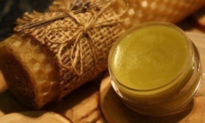  Calendula homemade ointment on beeswax