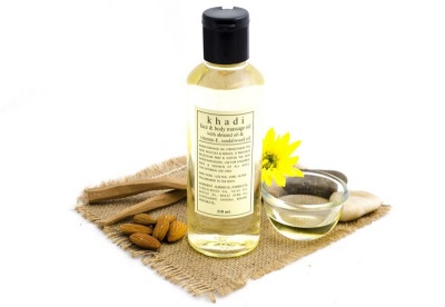  Almond oil for elasticity and firmness of the skin