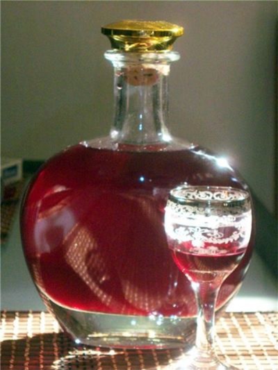  Tincture cloves on wine